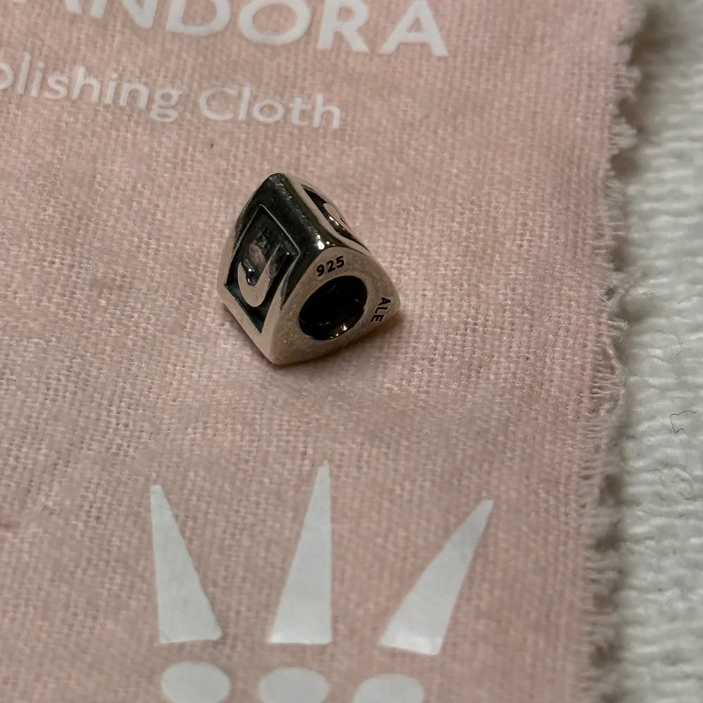 Pandora Silver J Charm - Picture 1 of 2
